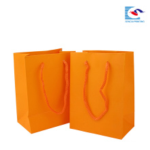 custom luxury lamination paper gift shopping bag with twisted handles